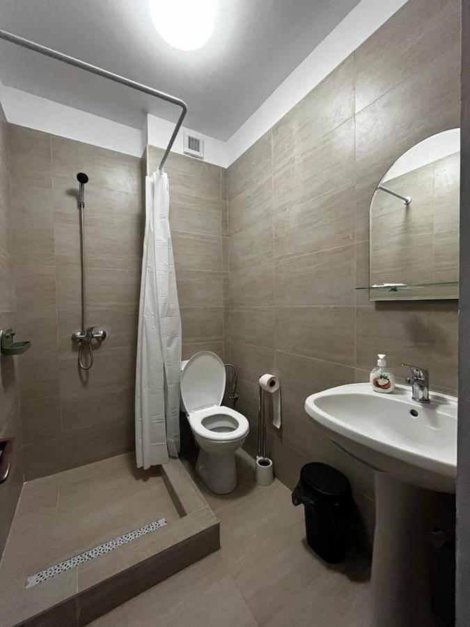 La Conac Hotel Nufaru Buitenkant foto